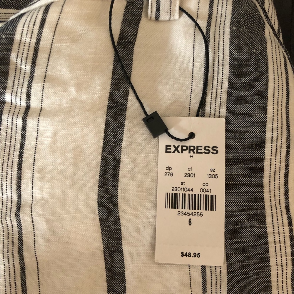 Lot of 2 (NWT/NWOT) Express shorts